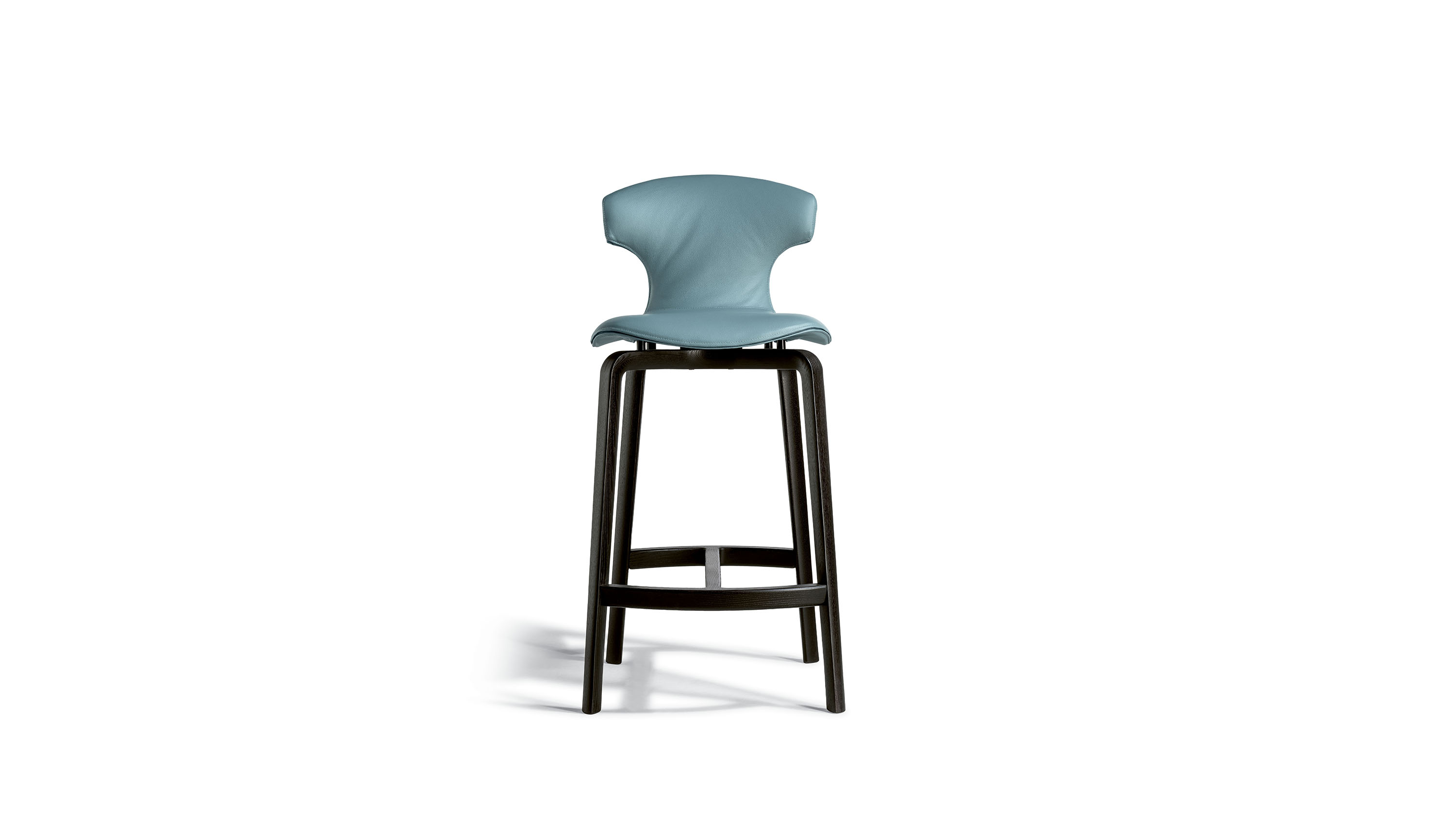 Montera Mas | Stool with wooden base